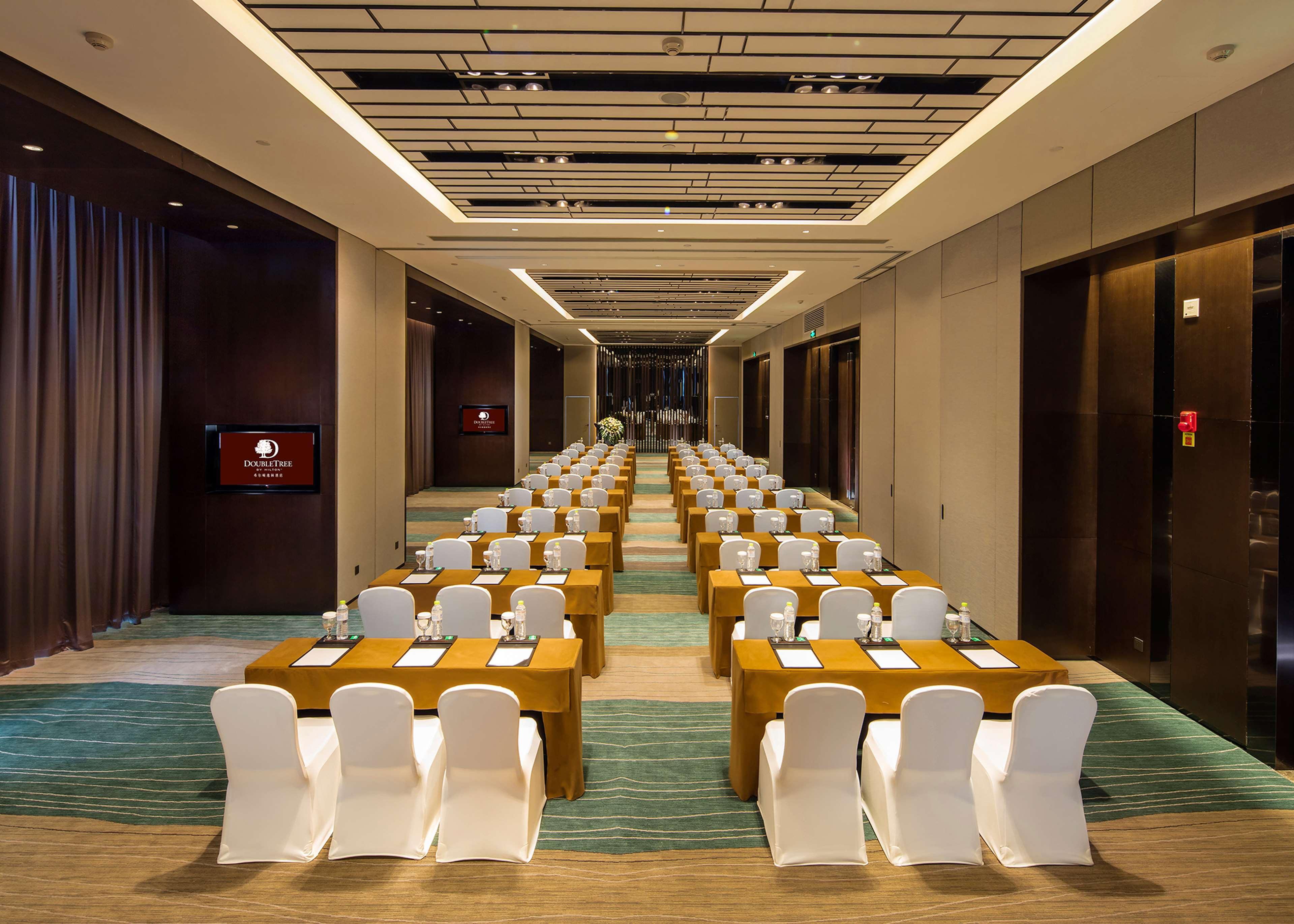 Doubletree By Hilton Chongqing - Nan'An Hotel Bagian luar foto