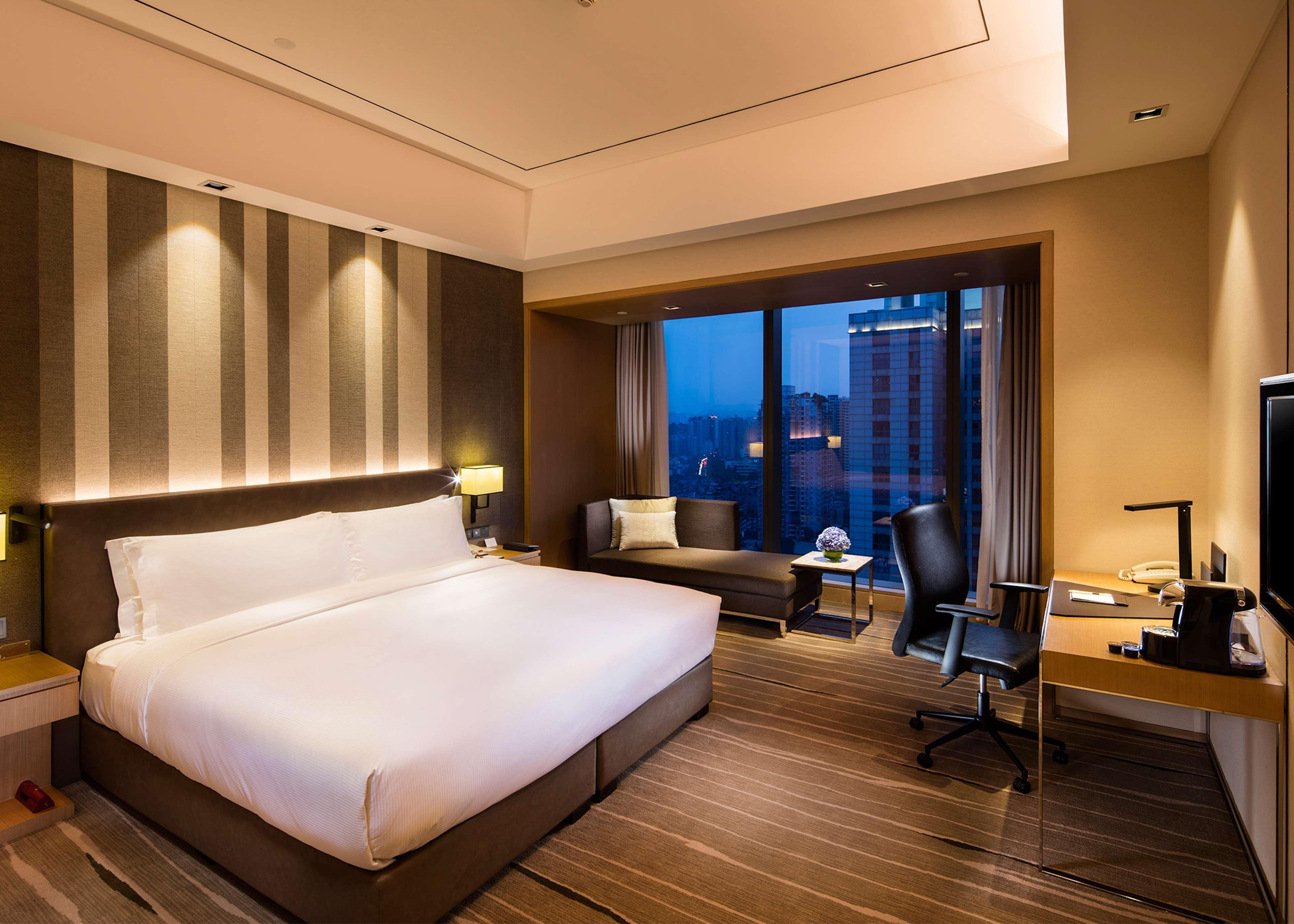 Doubletree By Hilton Chongqing - Nan'An Hotel Bagian luar foto
