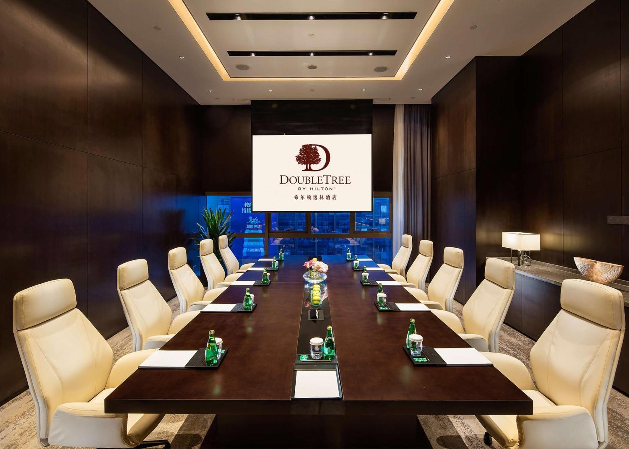 Doubletree By Hilton Chongqing - Nan'An Hotel Bagian luar foto